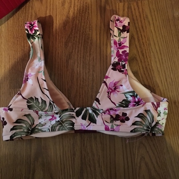 Simply gorgeous NWT bikini top floral size L - Picture 3 of 4